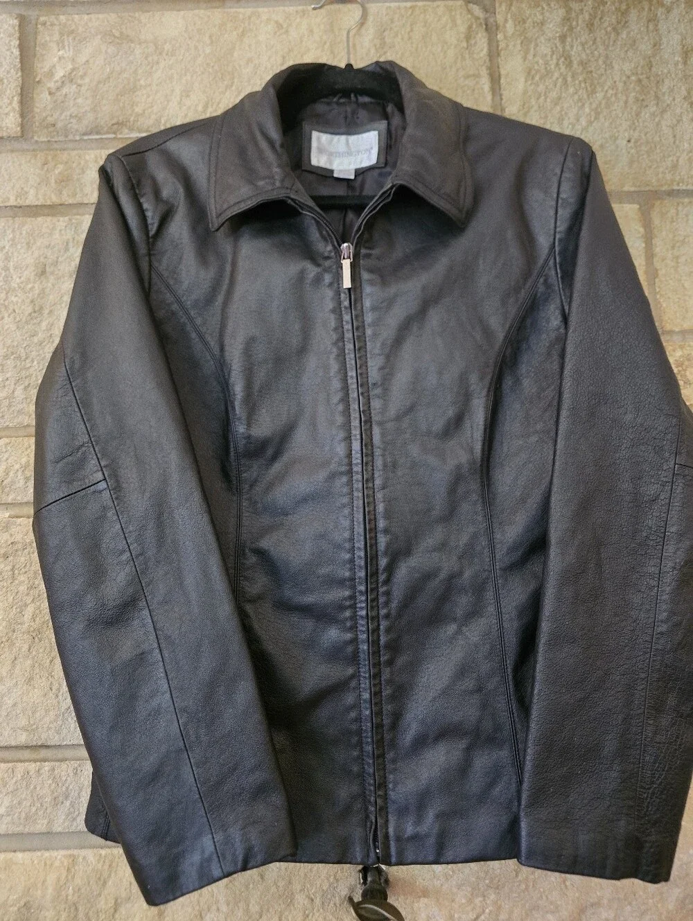 Y2K Women's Black Leather Jacket - Classic Zip Front - Picture 4 of 7